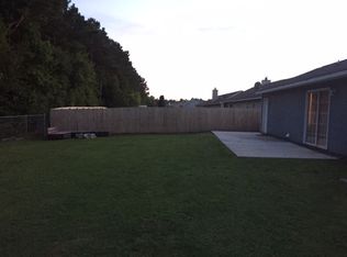 105 Daphne Dr, Hubert, NC 28539