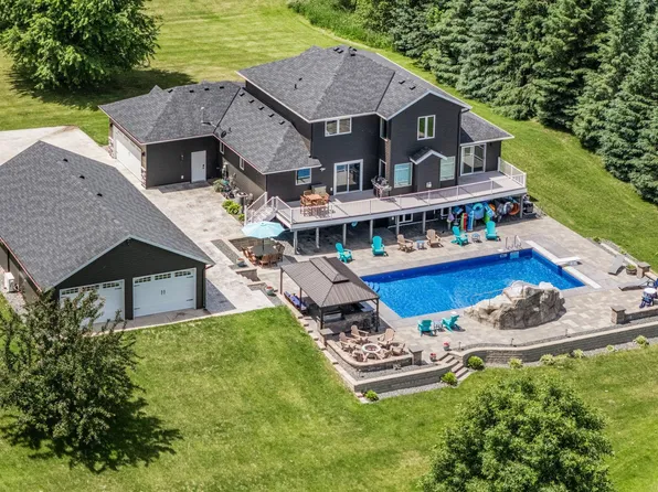 32712 182nd Ave, Avon, MN 56310