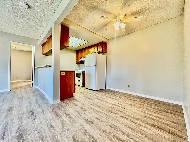 1354 Reed Ave #1 — Photo 7
