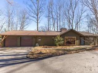 11 Poplar Dr, Mills River, NC 28759