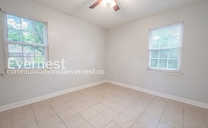 8304 Baldwyn Cv — Photo 19