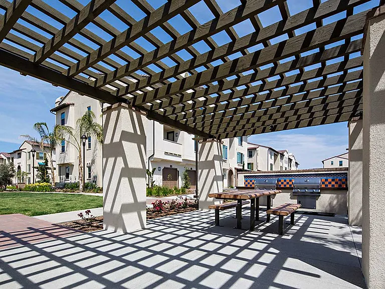 Terrace with Grills