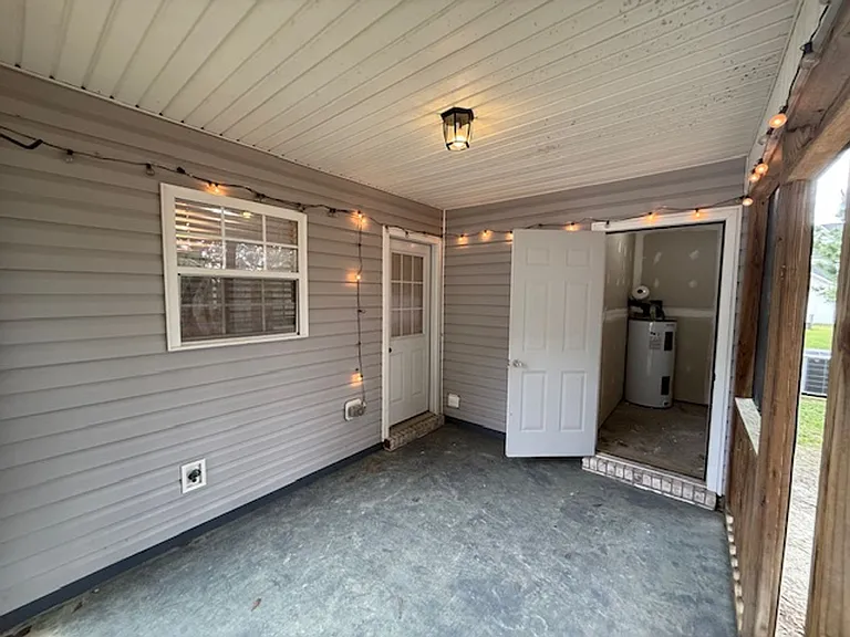 500 Springwood Dr — Photo 19