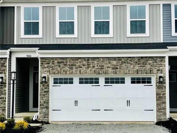 9004 Wellington Ct, Jeannette, PA 15644