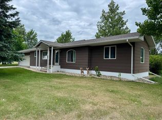 322 S 2nd St, Ashton, SD 57424
