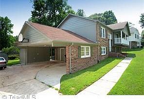 2nd image of 810 Chatfield Dr