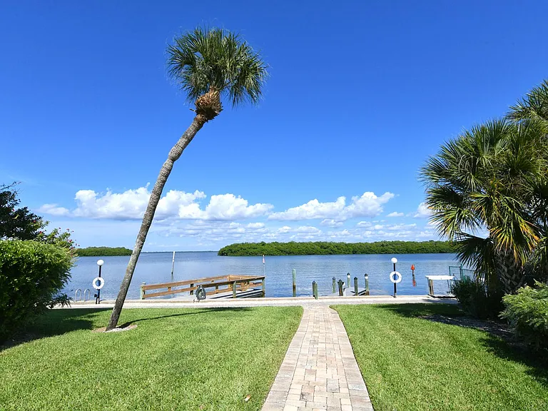 4320 Falmouth Dr #105 — Photo 67