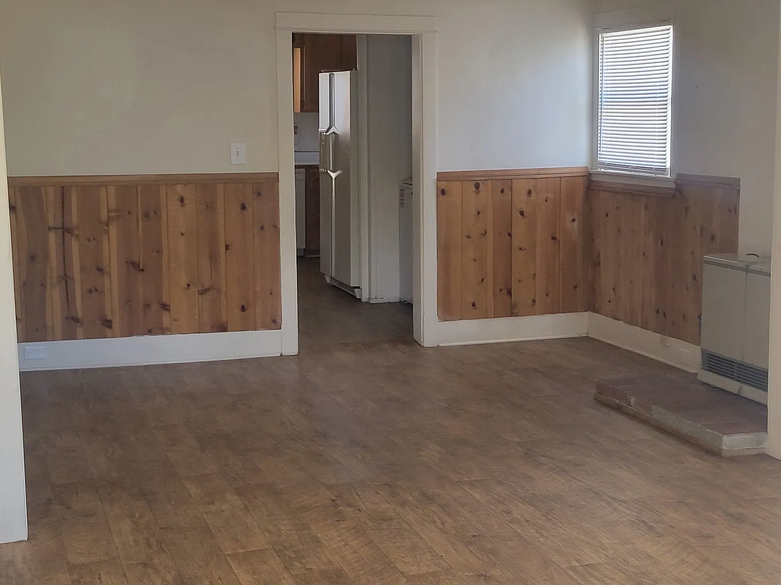 2 bed, 1000 sqft, $1,050 — Photo 4