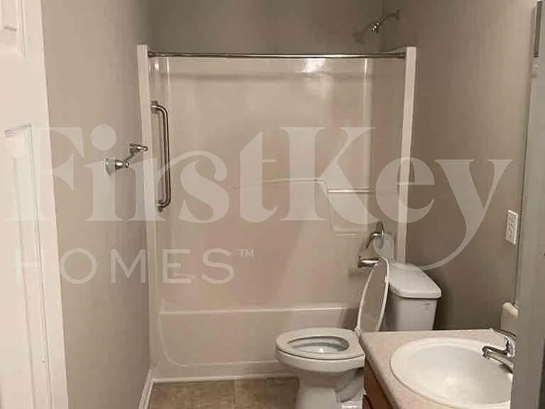 130 Cobblestone Dr — Photo 9