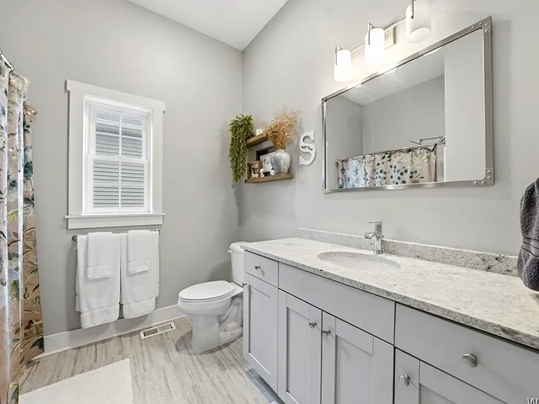 32 Horton Pl — Photo 9