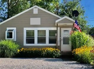 5263 Log Cabin Dr, Geneva, OH