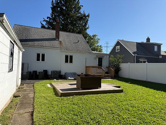 2nd image of 86 Sycamore Rd