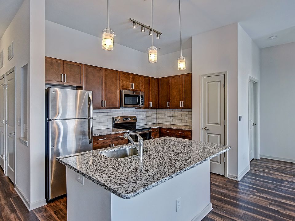 2nd image of 141 E Main St #46