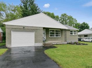 2585 4th Ave, Schenectady, NY 12303