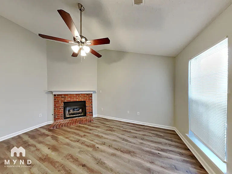 5624 Kaitlyn Dr W — Photo 9