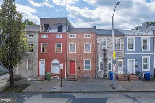 1123 W Lombard St Photo 1