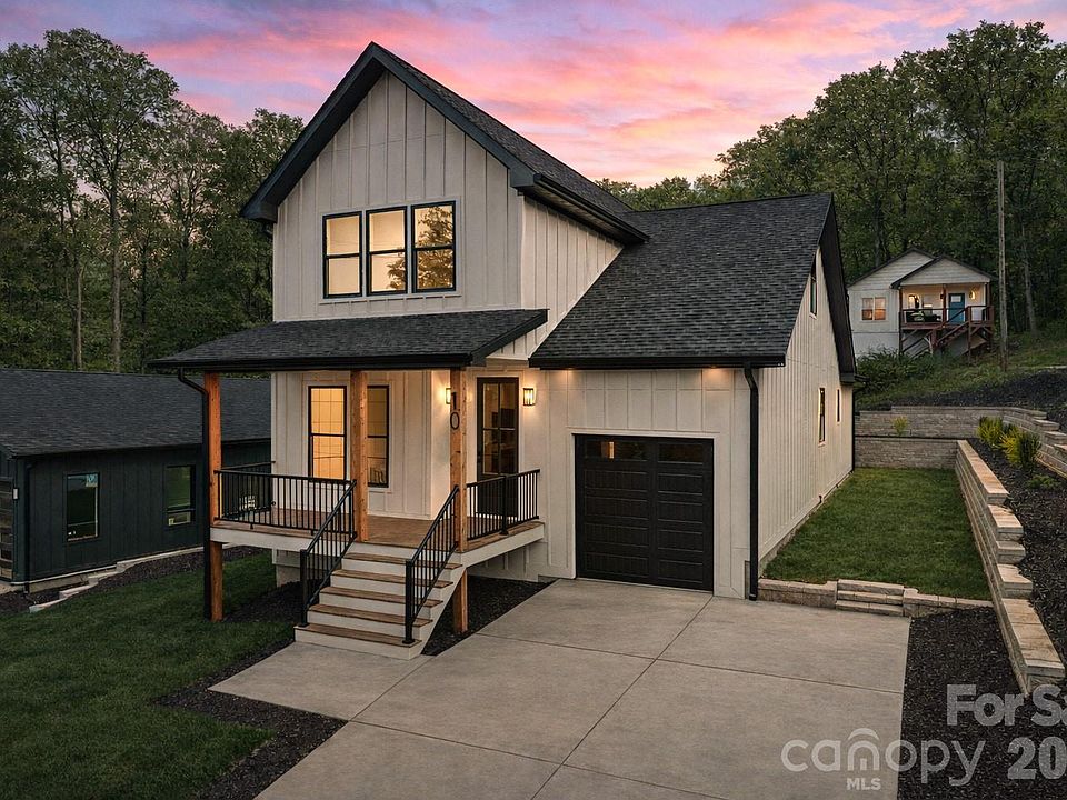 1st image of 10 Overlook Pl