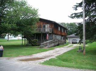 4027 Greenbay Dr, Barberton, OH 44203