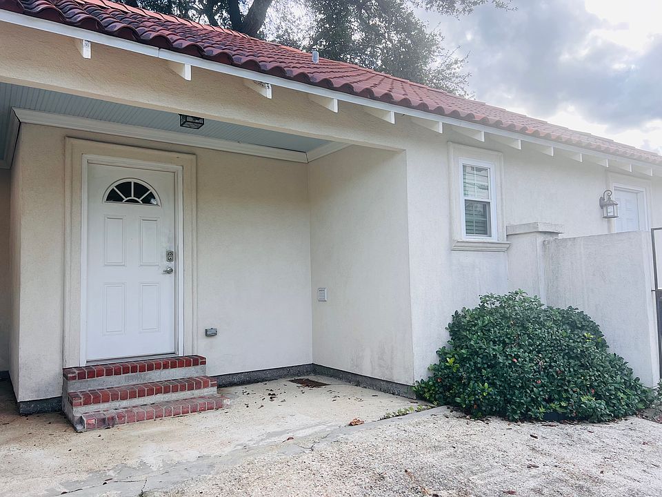 1st image of 4774 Lafaye St
