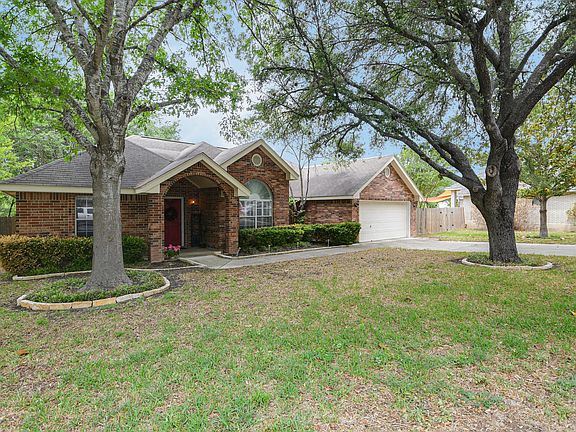 2nd image of 607 Summerwood Dr