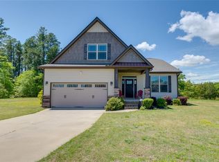 202 Pineknoll Cir, Easley, SC 29642