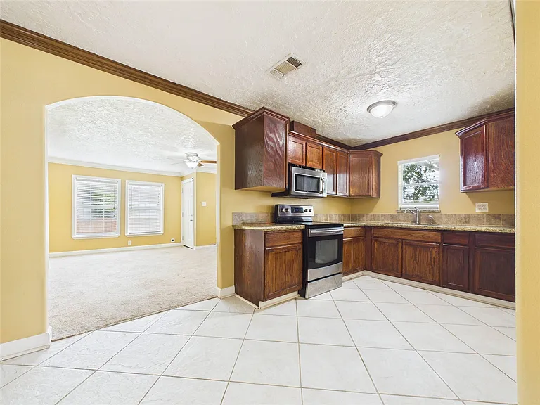 1213 W Sidnor St — Photo 28