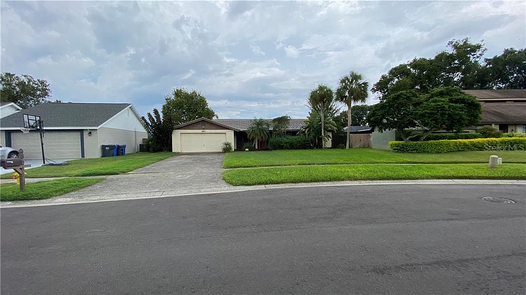 3606 Edna Ct, Tampa, FL 33614