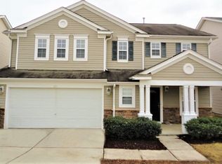 221 Larktree Ln, Fuquay Varina, NC 27526