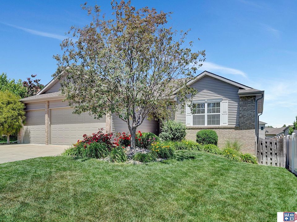 1st image of 5720 Big Horn Dr