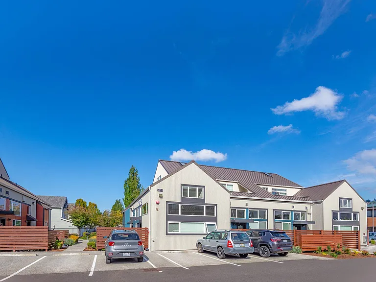 Washington Court Residential — Photo 25