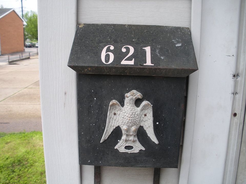 1st image of 621 S Harlan Ave