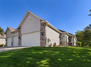 710 Gilfillan Ln, Saint Paul, MN 55127