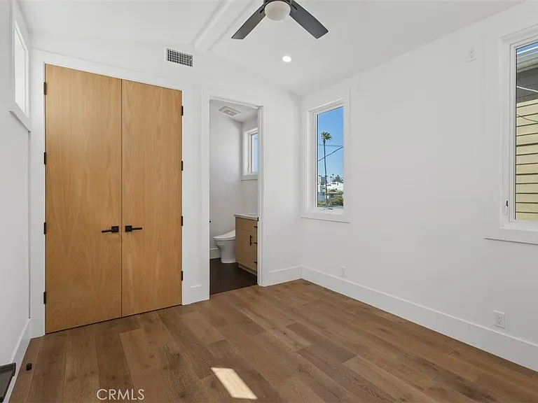 515 1/2 Jasmine Ave — Photo 17