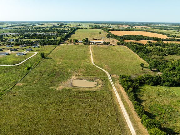 4th image of Old Clarksville Hwy