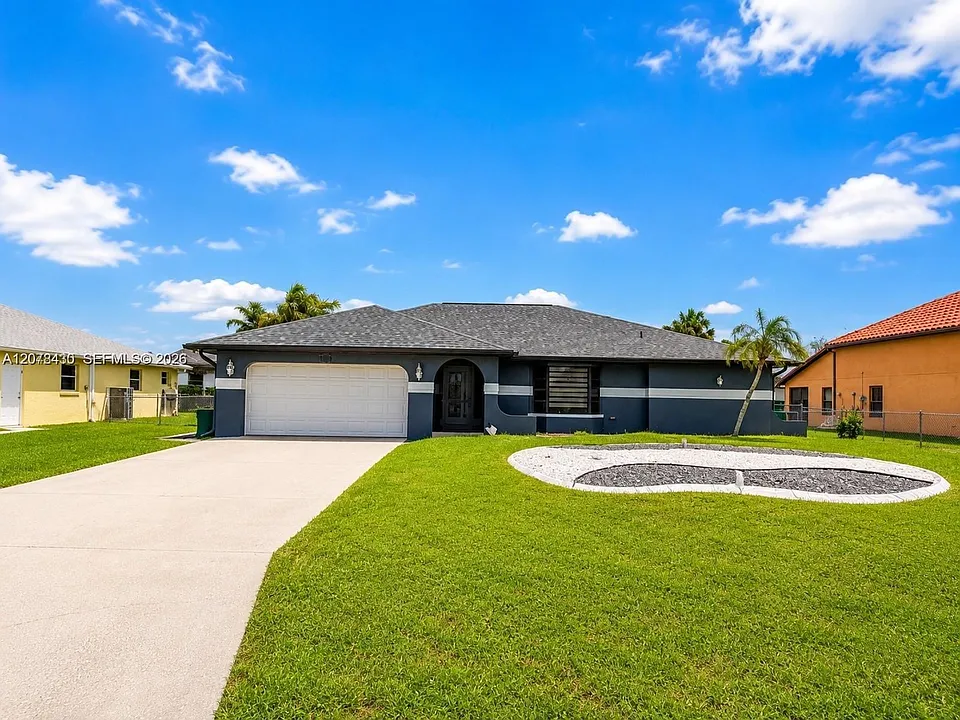 209 SW 42nd St