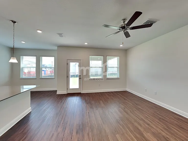 14605 Cedar Mill Dr — Photo 7