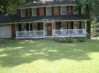 663 Village Creek Dr, Lilburn, GA 30047