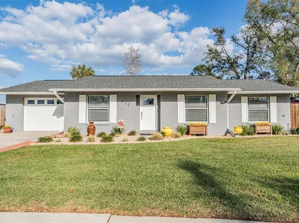 917 Silver Ridge Way, Valrico, FL 33594