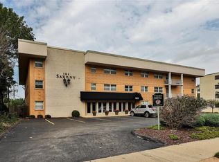 8631 Old Bonhomme Rd APT 2H, Saint Louis, MO