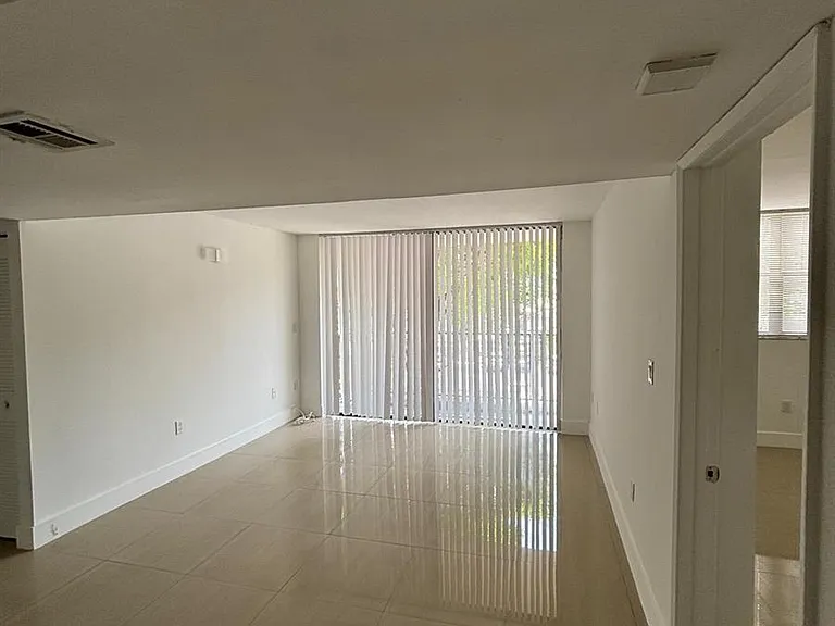 8002 SW 149th Ave #314 — Photo 11