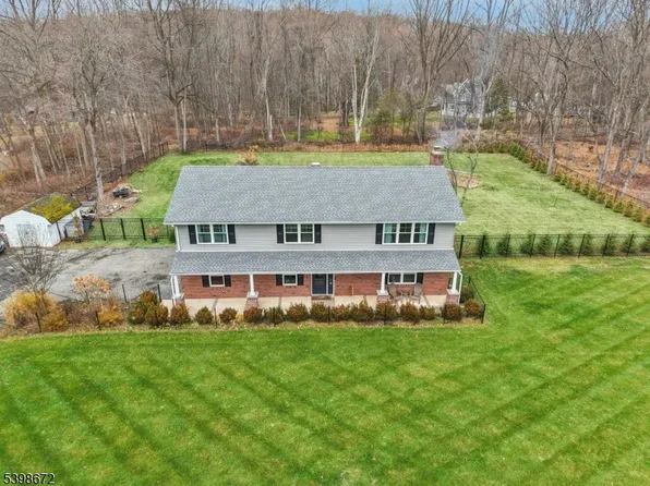 22 Cooper Ln, Chester Twp., NJ 07930