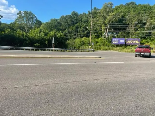 1323/1385 Island Rd, Bristol, VA 24201