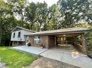 297 Oakley Dr, North Wilkesboro, NC 28659
