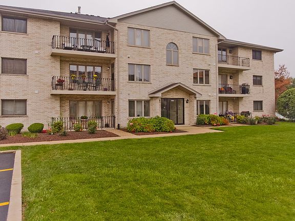 2nd image of 6640 183rd St APT 3C