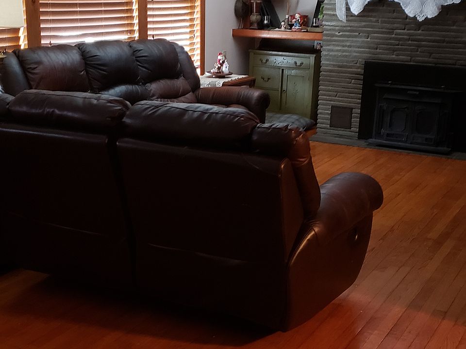 Livingroom with fireplace 