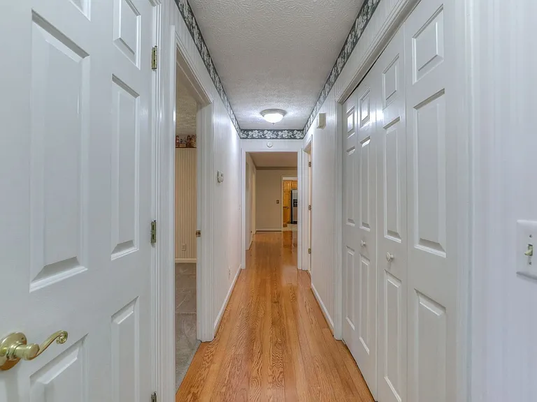 2303 Friendship Dr — Photo 17