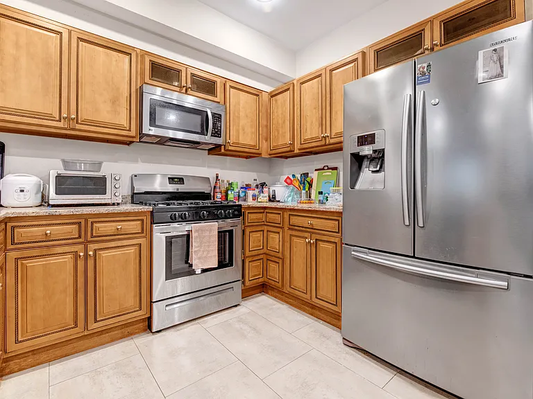1346 Kenyon St NW #3 — Photo 4