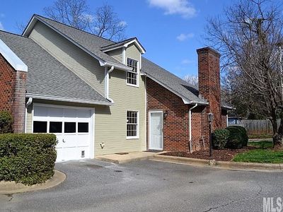 255 5th Ave NE, Hickory, NC, 28601