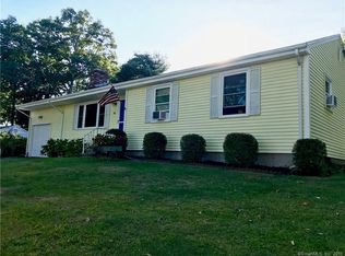 65 Neptune Dr, Old Saybrook, CT 06475