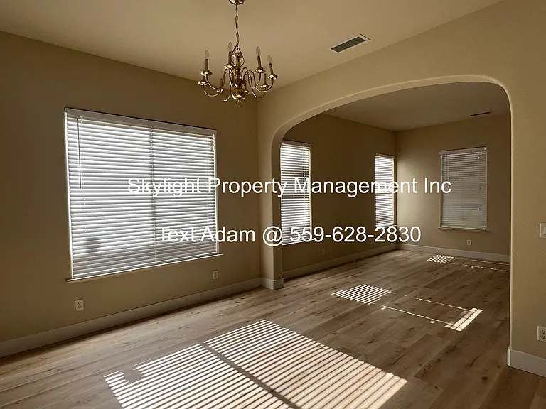 2172 Everglade Ave — Photo 6